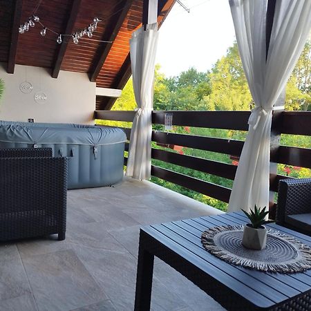 Deluxe Apartment With Jacuzzi - Patar Rakovica Exterior photo